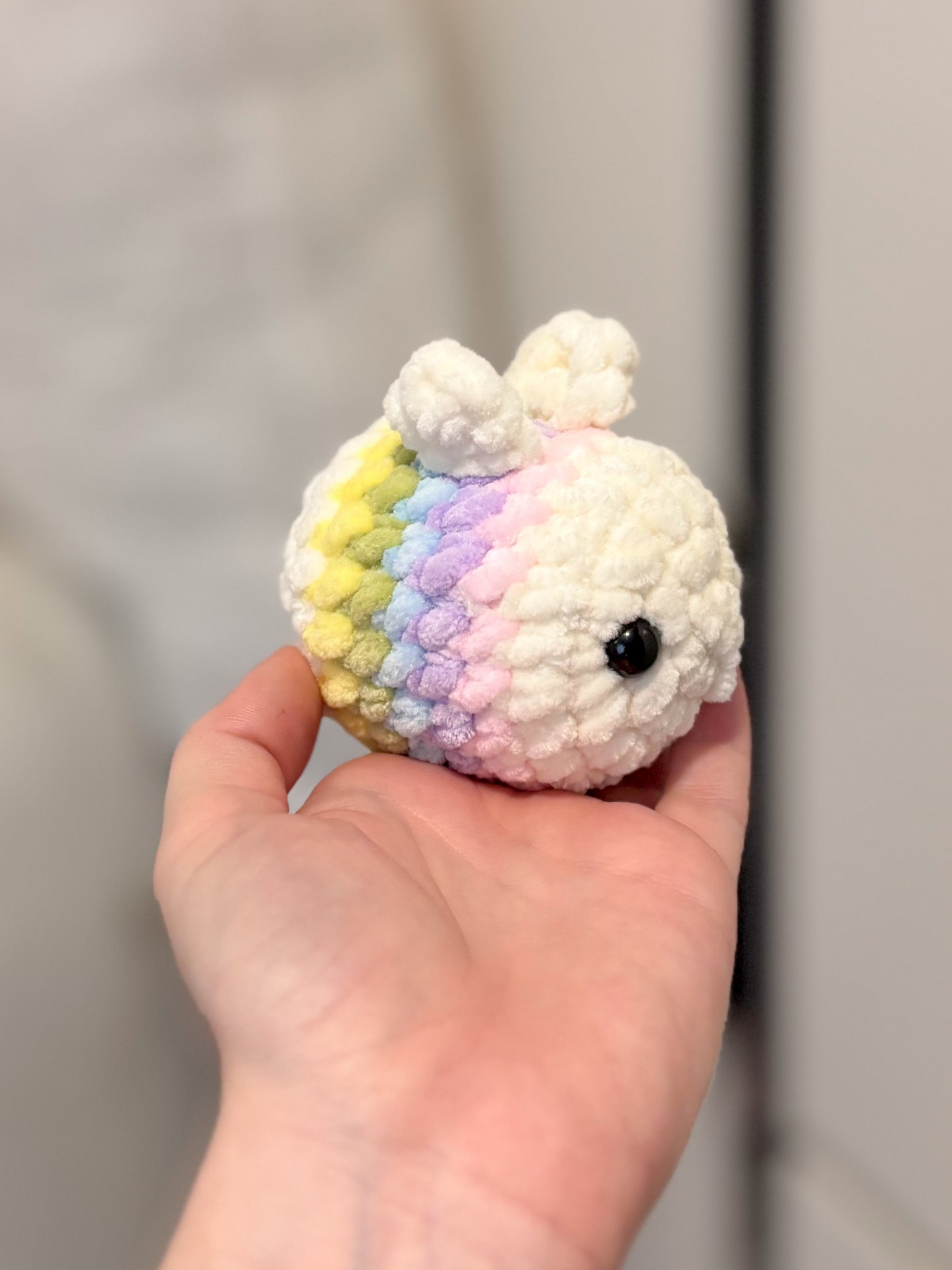 Mini méhecske - szivárvány
